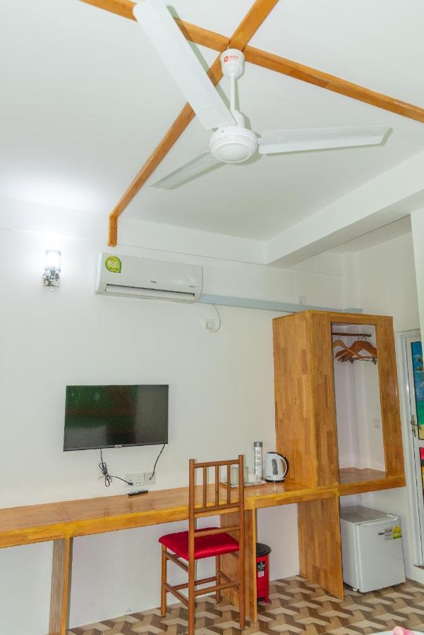 Chao Guest House Маафуші Екстер'єр фото
